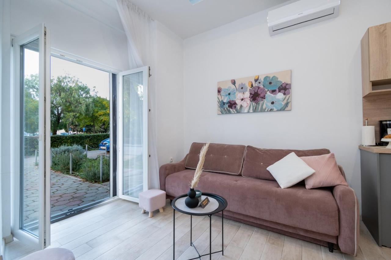 Apartments Palace Kolovare ザダル エクステリア 写真